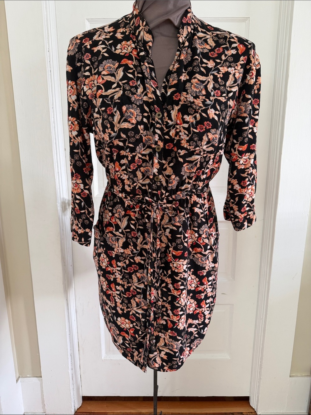 Angie 3/4 Sleeve Black Floral Tunic Top Medium